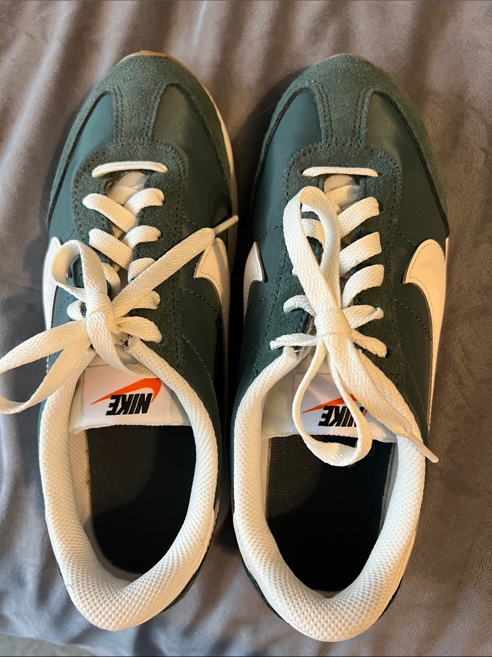 Nike Pacific Dark Green and White Women's Athletic Sneakers - Picture 8 of 10